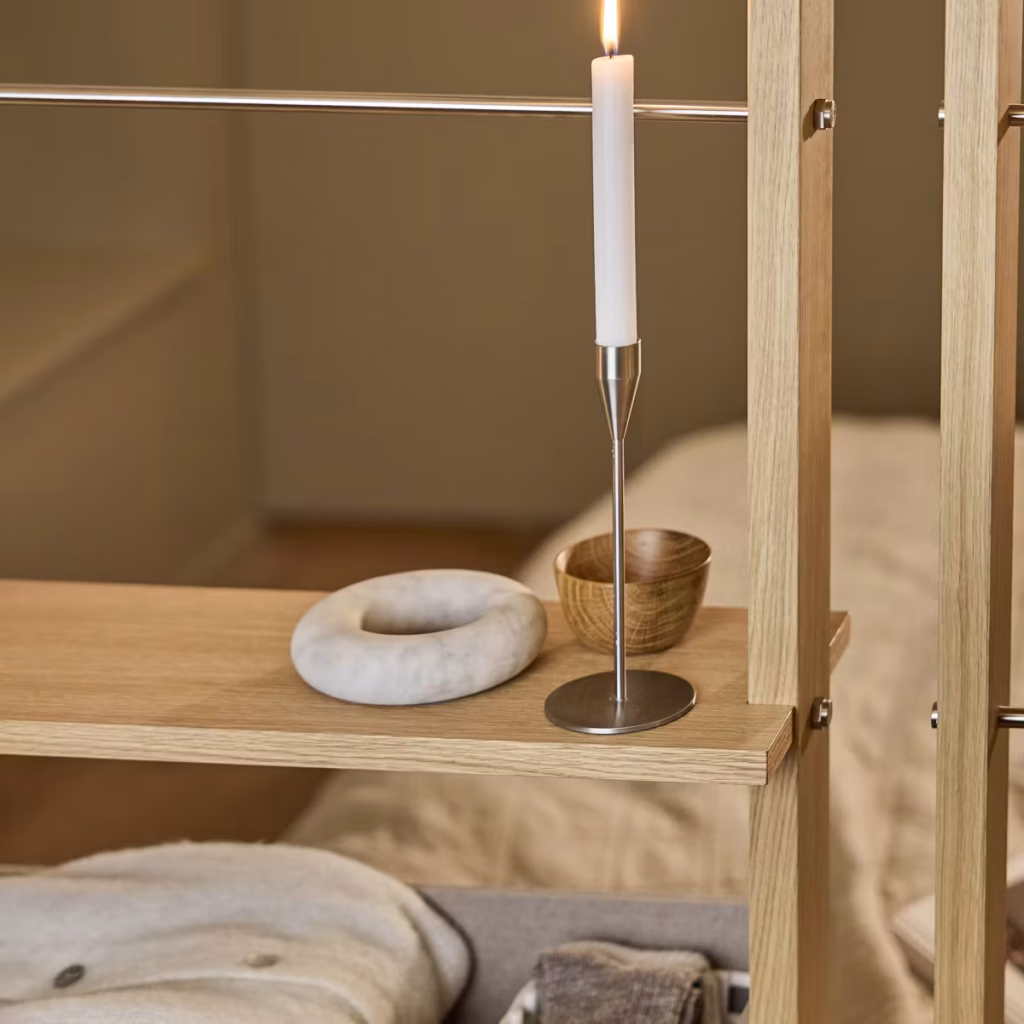 Bild 5 von 10 in EMBRACE | Lova Wood Shelf Galerie