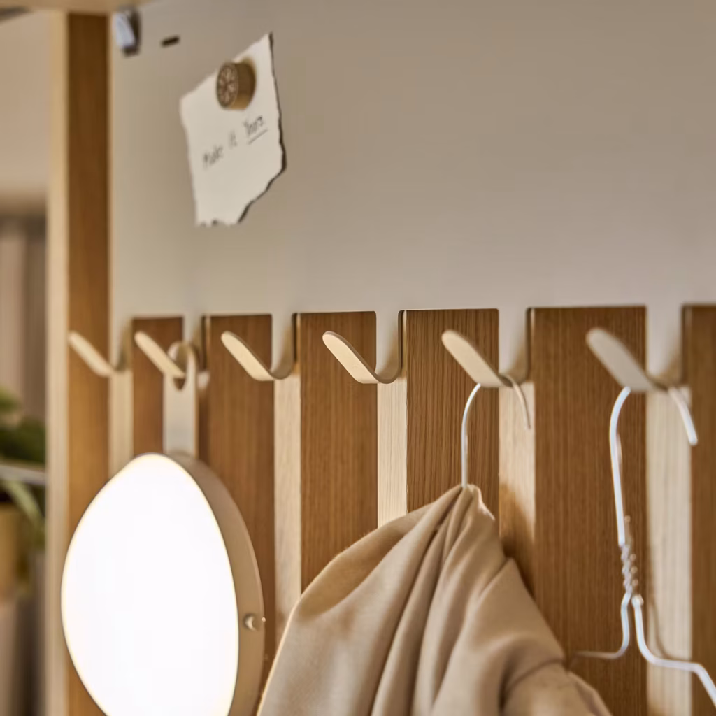 Bild 5 von 7 in EMBRACE | Nell Coat Rack Galerie