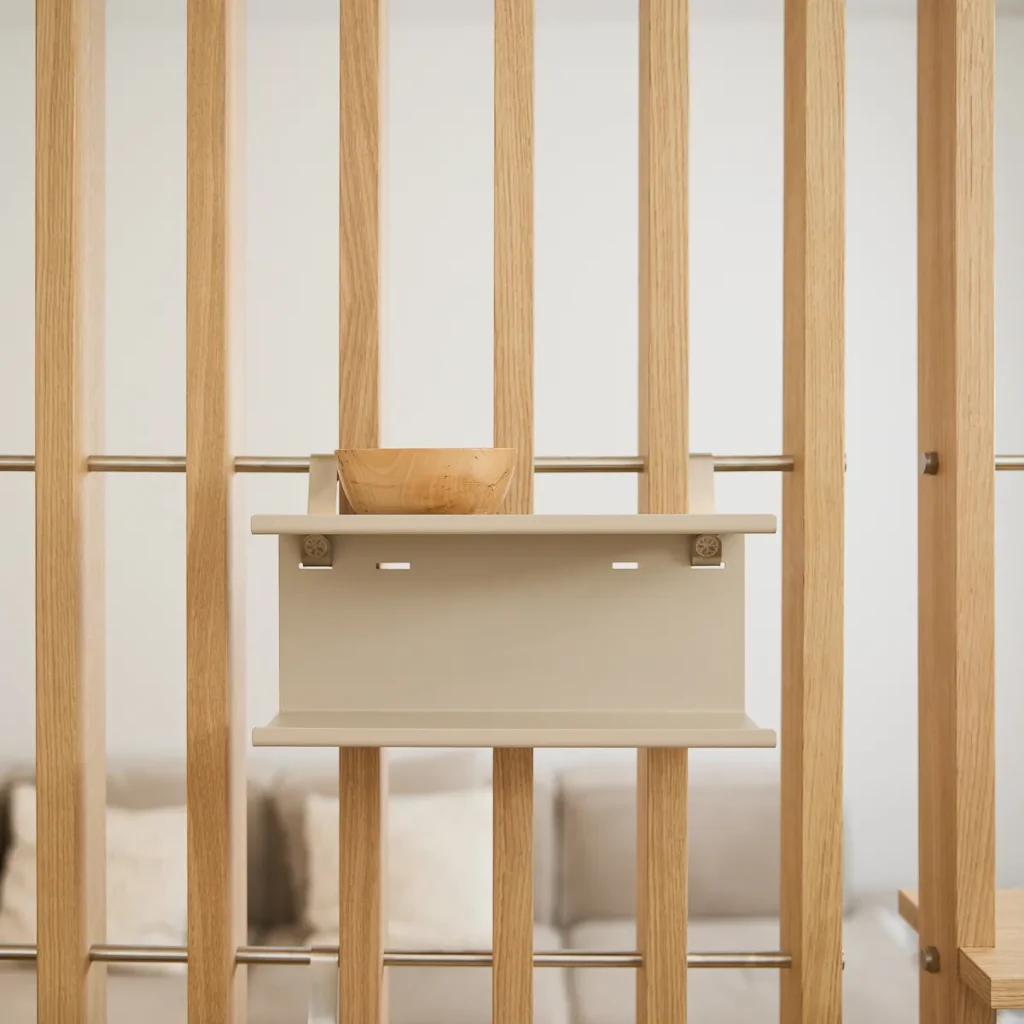 Bild 5 von 7 in EMBRACE | Nell Double Metal Shelf Galerie